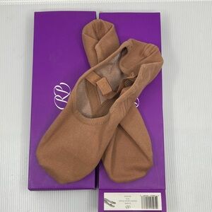 2 Pair NWT Vivante Russian Pointe Stretch Canvas Slippers Size 10.5 Almond